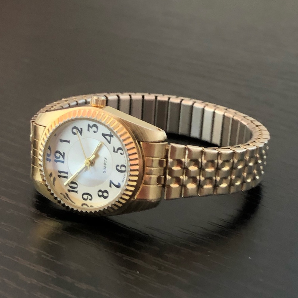 🟢 faux gold watch